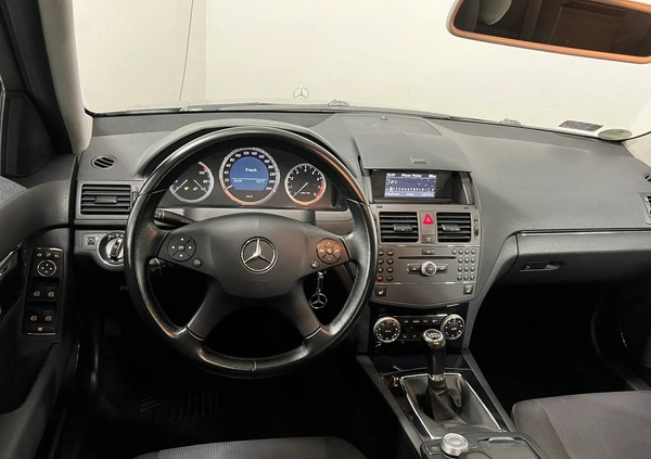Mercedes-Benz Klasa C cena 25500 przebieg: 318000, rok produkcji 2009 z Poznań małe 92